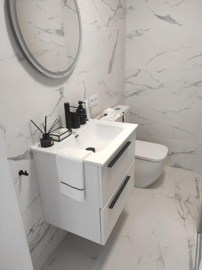 Penthouse Las Americas First Line De Lux Арона Екстериор снимка