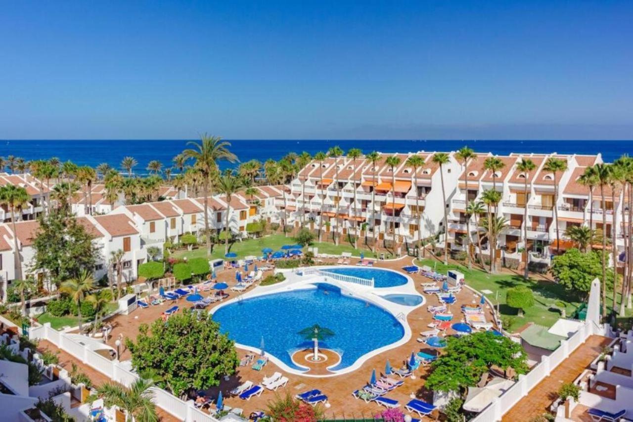 Penthouse Las Americas First Line De Lux Арона Екстериор снимка