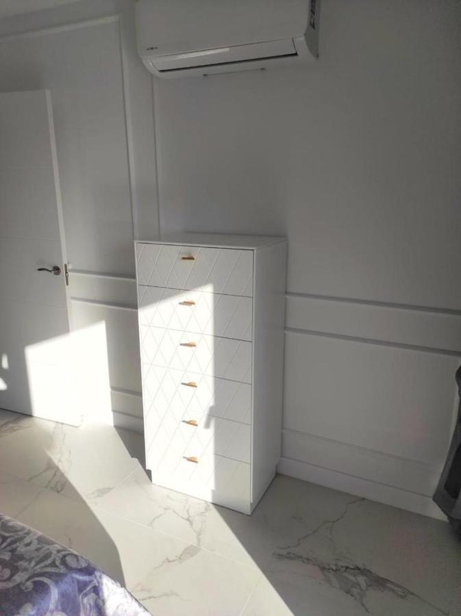 Penthouse Las Americas First Line De Lux Арона Екстериор снимка