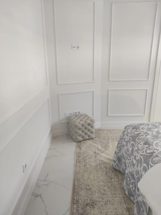 Penthouse Las Americas First Line De Lux Арона Екстериор снимка